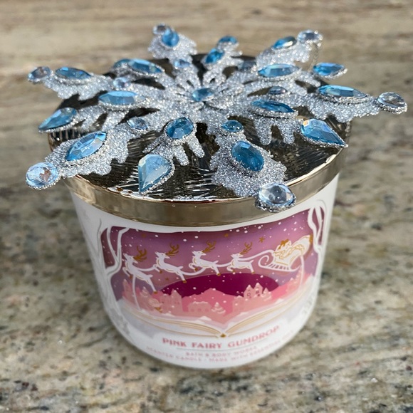 1 Snowflake Candle Magnet Topper - Picture 13 of 16